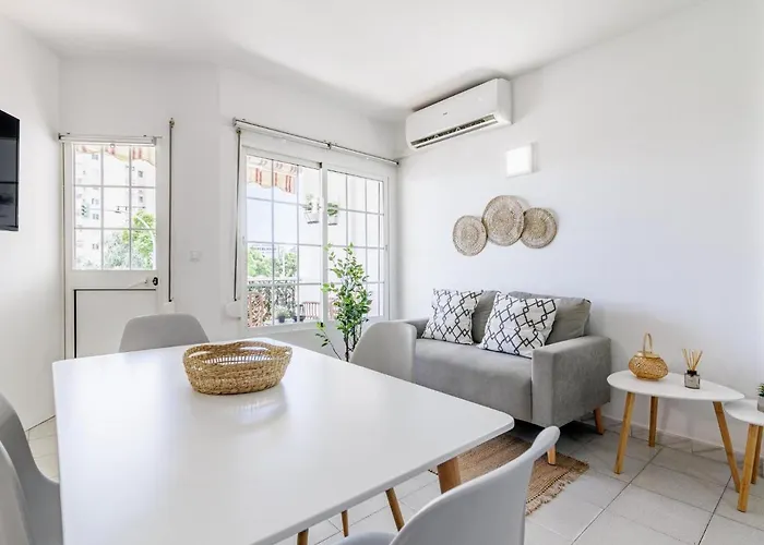 A Metros De La Playa Apartment Fuengirola