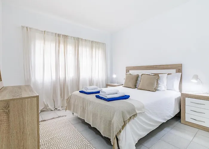 A Metros De La Playa Apartment *