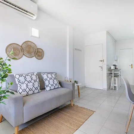 A Metros De La Playa Apartment Fuengirola