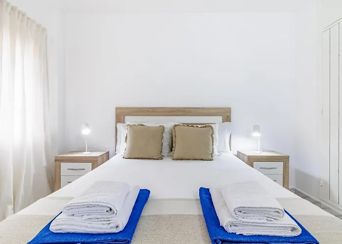 A Metros De La Playa Fuengirola